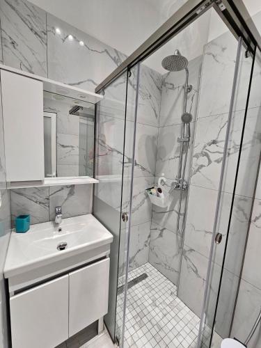 Alba Studio Apartment - image 3