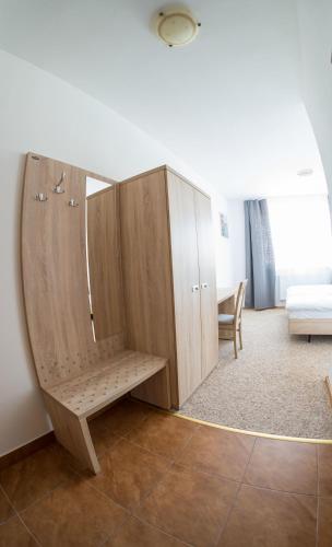Double Room image 4