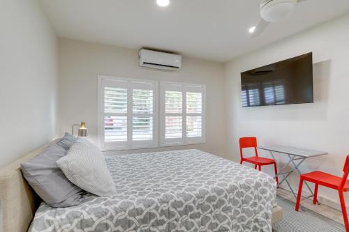 Cozy St Petersburg Studio Rental 1 Mi to Downtown in St Petersburg, USA