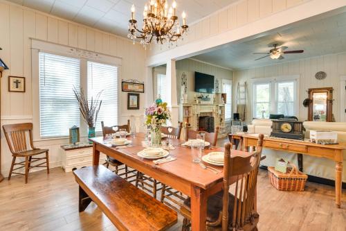 The Liberty Belle Home Near Dwtn Brooksville! in Brooksville, USA