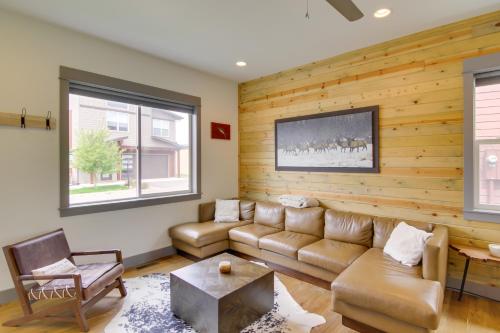 Bozeman Gem with Private Patio about 1 Mi to Hot Springs in Bozeman, USA