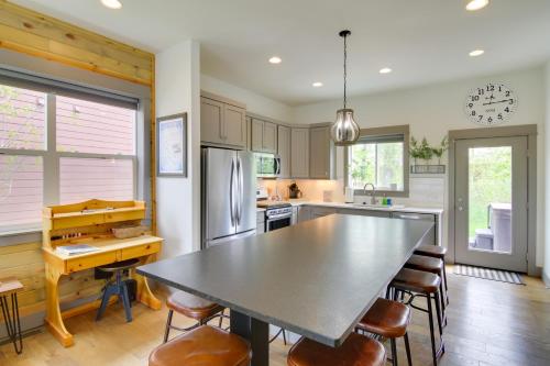 Bozeman Gem with Private Patio about 1 Mi to Hot Springs in Bozeman, USA