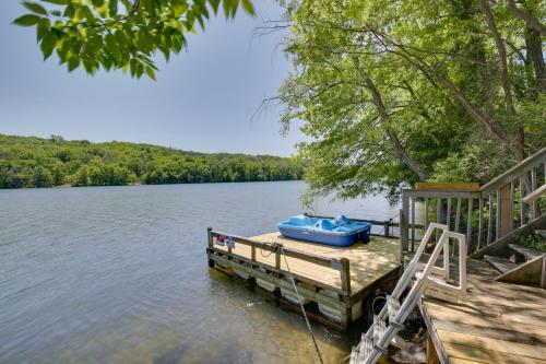 Relaxing New York Home with Boat Dock and Lake View! in Monroe, USA