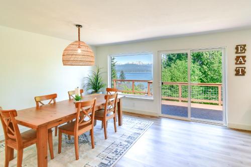 Modern Washington Home with Deck and Stunning Views! - Union