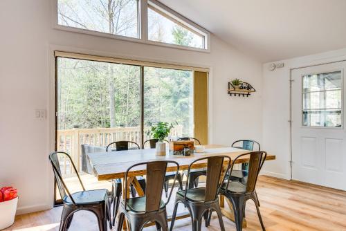 Bright Pocono Lake Home with Community Amenities! in Pocono Lake, USA