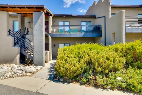 Buena Vista Condo about 11 Mi to Cottonwood Lake! in Buena Vista, USA