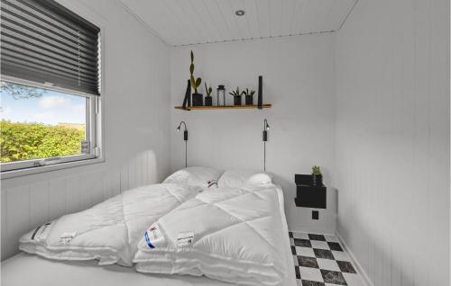 4 Bedroom Stunning Home In Bogense