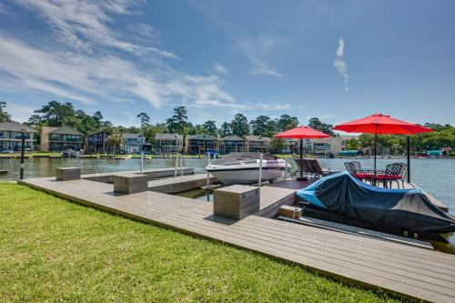 Lakefront Montgomery Home with Porch and Dock! in Montgomery, USA