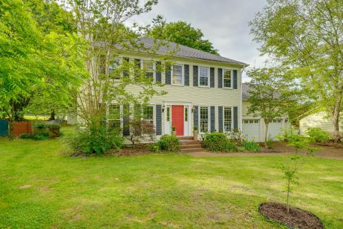 Pet-Friendly Franklin Home about 21 Mi to Nashville! in Franklin, USA