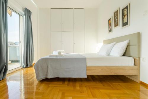 Acropolis view apartment in Athens - Tap to explore photos