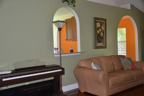 AWESOME/LUXURY/PERFECT LOCATION/PVT HOME @SE JAX