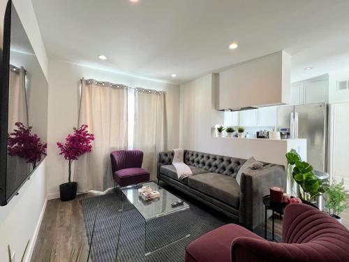 Hollywood Purple Habitat, Los Angeles