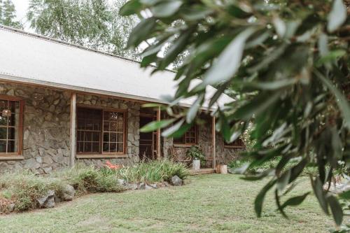 The Stone Hideaway - Your home in the mountains