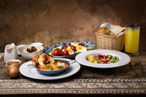 Food and beverages, Hotel Boutique Casa Hendaus - Adults Only in San Andres Island