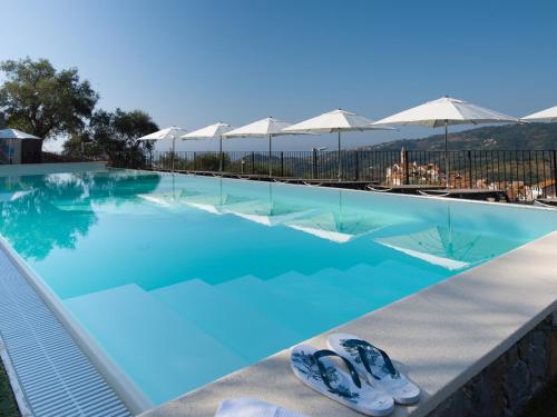 Gloria del Mare - swimming pool with nice sea view