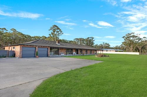 The Weltara - 6 bedrooms House Near Anna Bay