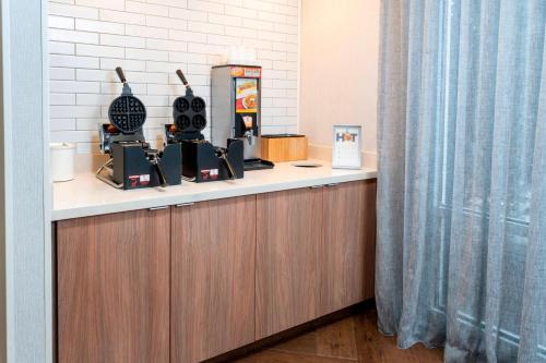 Fairfield Inn & Suites Bend Downtown - image 9