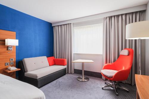 Holiday Inn Express Braintree an IHG Hotel - image 13