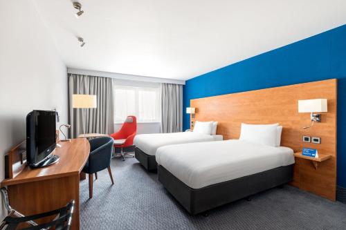 Holiday Inn Express Braintree an IHG Hotel - image 2