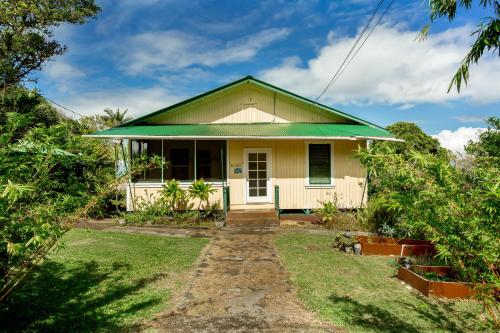 Waipi'o Lodge