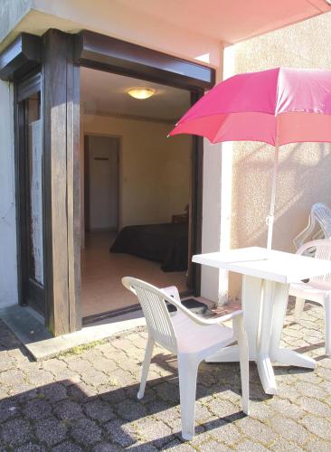 Hôtel Studios Les Acacias - image 6