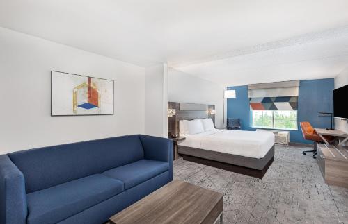 Holiday Inn Express & Suites Columbus At Northlake By IHG in كولومبوس