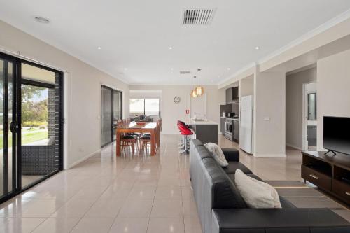 Holiday Home image 10