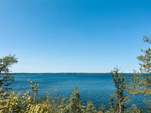 Tanglewood - Large Waterfront Home in PEC, Waupoos (fotografie 5)