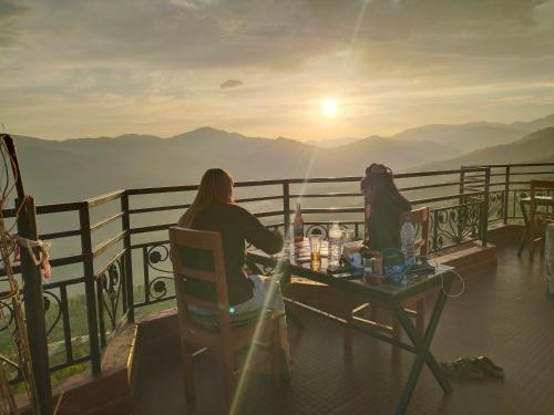 Hotel High Ground Inn Sarangkot in ซารังโกฏ