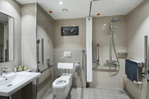 London Heathrow Marriott Hotel - image 12