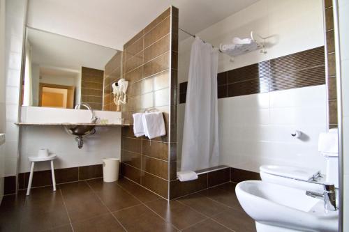 Hotel Isasa - image 9