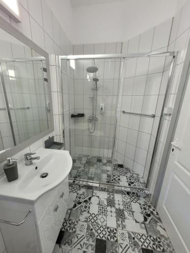 Capra Vecinului Capra Vecinului