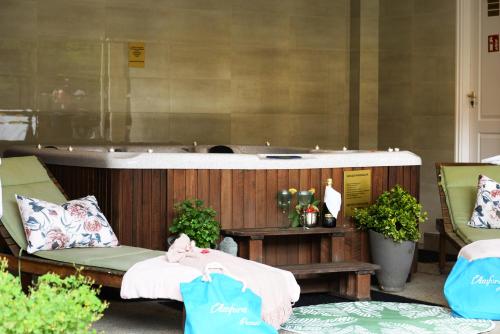 Hot tub, Amfora Panzio in Kastelykert
