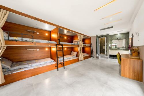 Bed in 6-Bed Female Dormitory Room image 3