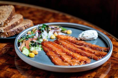 قرية وسبا شرق، من فنادق ريتز كارلتون