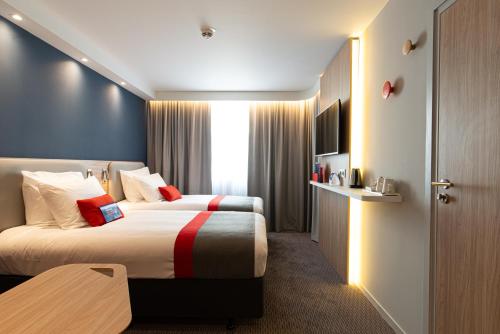 Standard Room with Two Single Beds