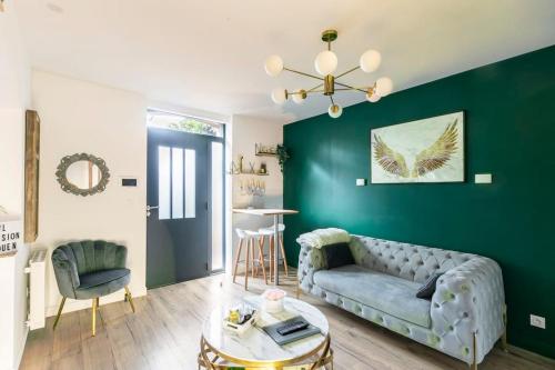 Sauna, jacuzzi, terrasse et parking, Руан (фото 8)