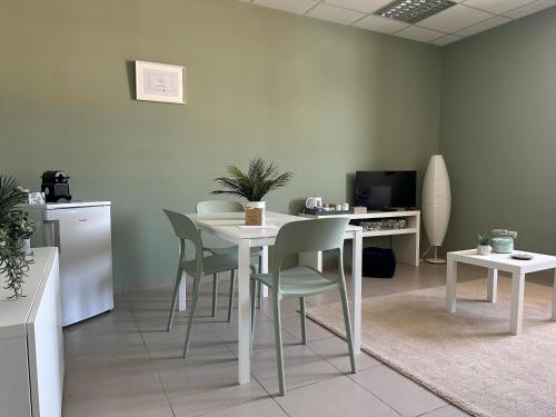 BOTANICAL SUITE 2