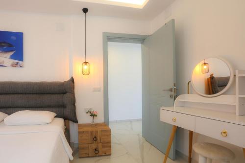 Apartment with Balcony image 10