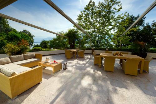 Royal Suite with Lake View and Terrace
