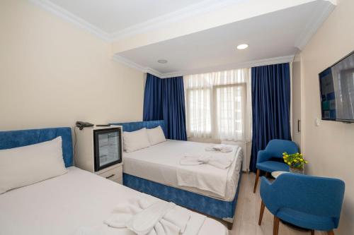 room detail thumbnail 1