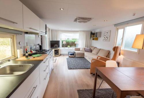 Knus huisje op kindvriendelijk park met zwembad in Otterlo