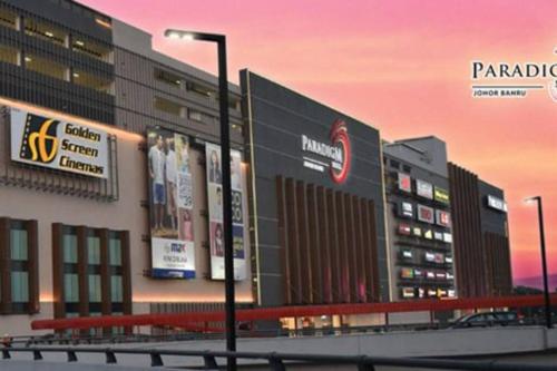 JB City Sunset Studio Paradigm Sutera & UTM Wifi 4pax JB City Sunset Studio Paradigm Sutera & UTM Wifi 4pax