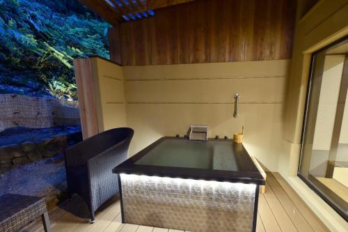 Japanese-Style Superior Room with Open-Air Hot Spring Bath【Yama-no-Terrace 】