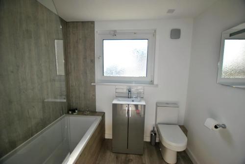 Mariners Retreat- spacious apartment in Crail