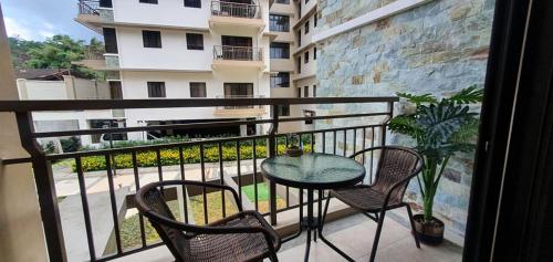 JCGA Apartments at Bristle Ridge Condominium Near Botanical Garden and The Mansion near เดอะแมนชั่น