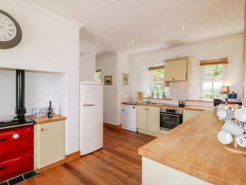 Lough View Cottage in Dunglow