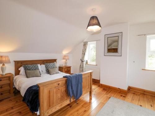 Lough View Cottage in Dunglow