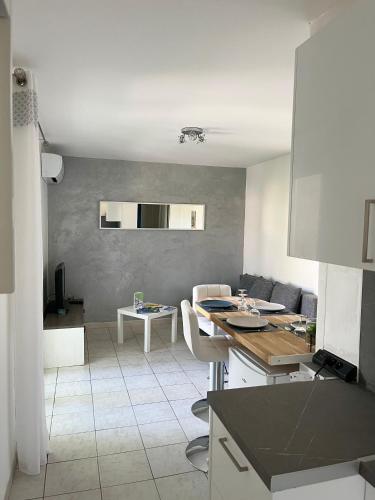 Appartement cosy - Location saisonnière - Six-Fours-les-Plages