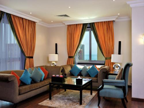 Executive One-Bedroom Suite image 3